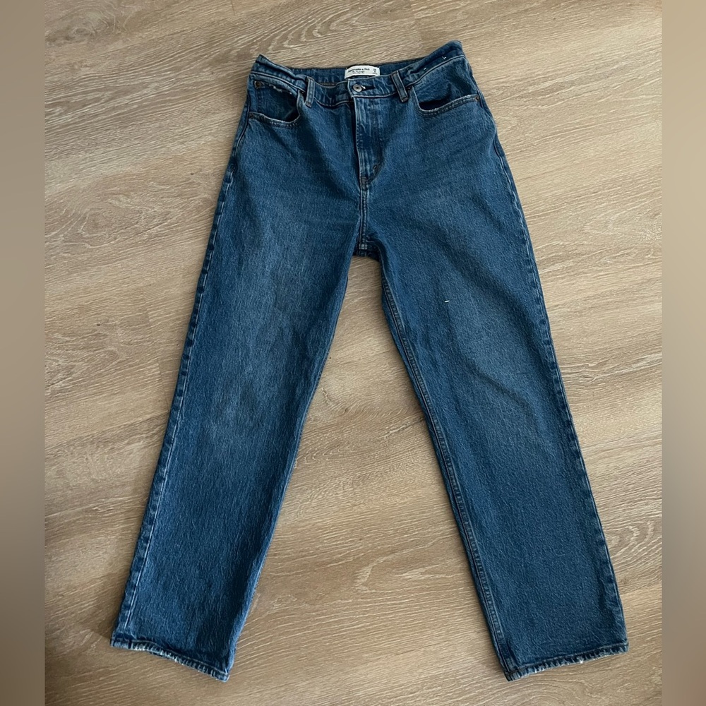 Abercrombie Ultra High Rise 90s Straight Jean